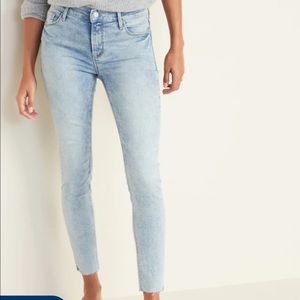 Old Navy Rockstar Super Skinny Ankle Jeans size 4